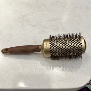 Brand New - never used Nano Theroux Round Brush